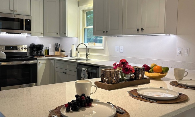 Alton Bay House | Mountain cottage hiking boat lake peaceful family adventures Winniescapes