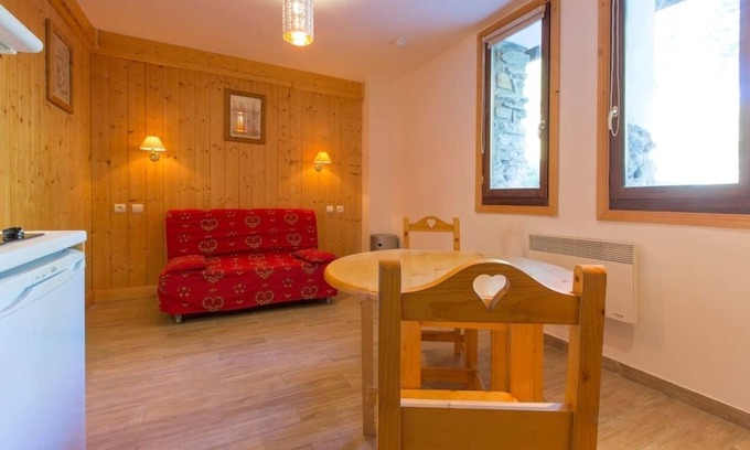 Combloux Apartment | Mountain Decor with Pool in Combloux! # GC7