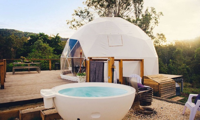 Toms Creek Hotel | Mountain Dome