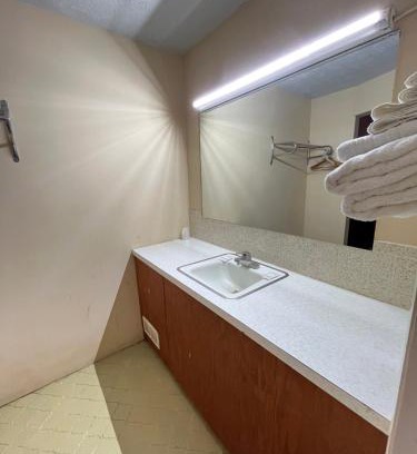 Mountain City Hotel | Mountain Empire Motel