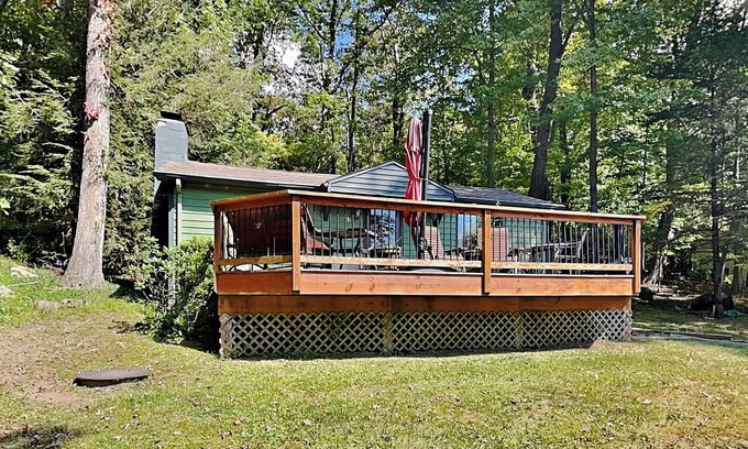 McHenry House | Mountain Escape | Pet Friendly, Dock, Near Wisp!