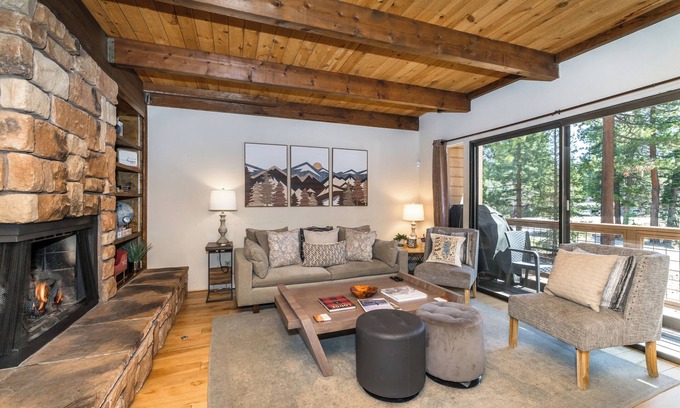 Incline Village House | Mountain Escape - Lake Tahoe - Incline Village w/Pvt Garage