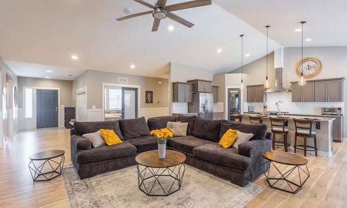 Boise House | Mountain Getaway with Game Room