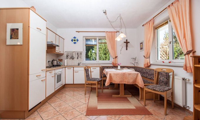 Obsteig Apartment | Mountain-hiking, swimming, action or simply relaxing in a large 75 sqm apartment