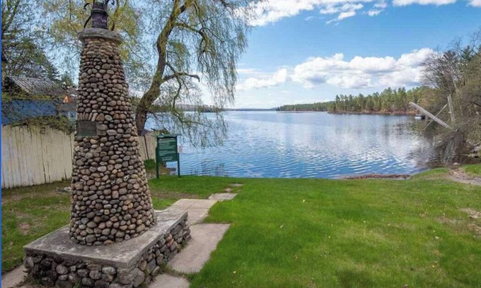 Silver Lake House | Mountain Lake House - summer fun at the lake and outdoor activities year round!