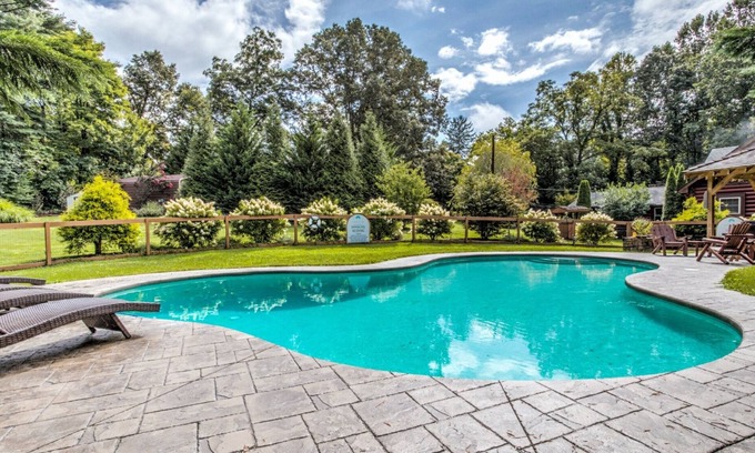 Skyland House | Mountain Laurel Oasis | Asheville Area Home with Private Pool
