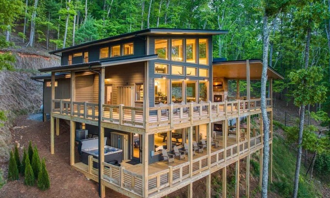 Suches Cabin | Mountain Majesty | Views, Style & Relaxation