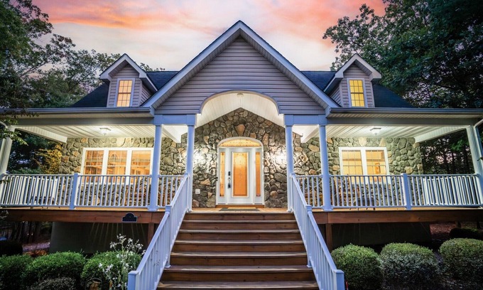 Basye House | Mountain Resort Hideaway for Family, Golf, Hiking and reunions
