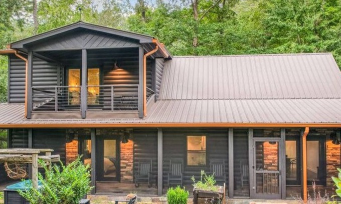 Blue Ridge House | Mountain Retreats, Sauna, Private Hot tub, Patio & Courtyard!