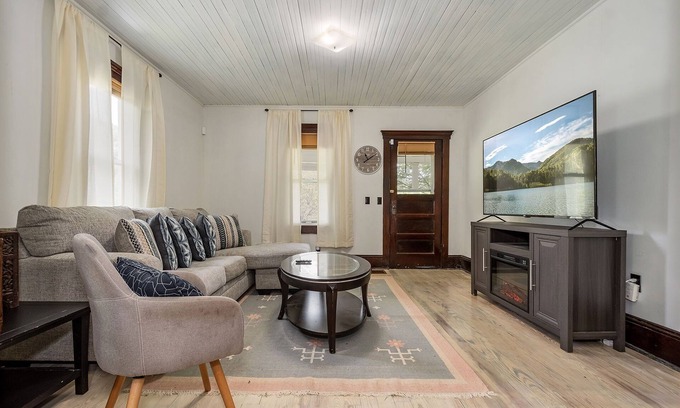 Rowlesburg House | Mountain Serene Views and Creek-side Charm - Pet Friendly
