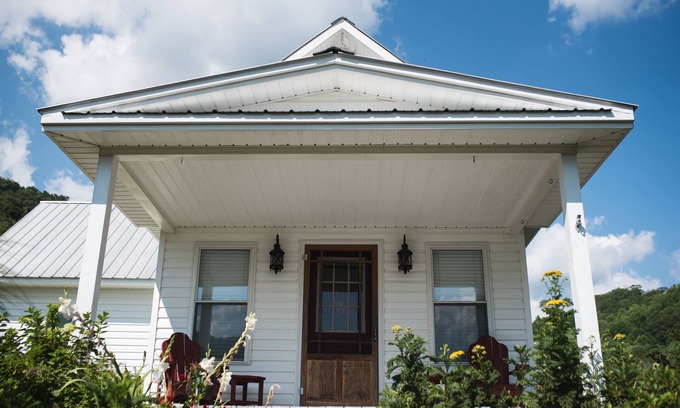 Independence House | Mountain serenity!