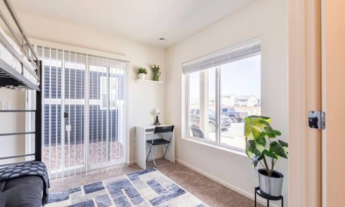 Gateway House | Mountain View Home 10min from Denver Int’l Airport