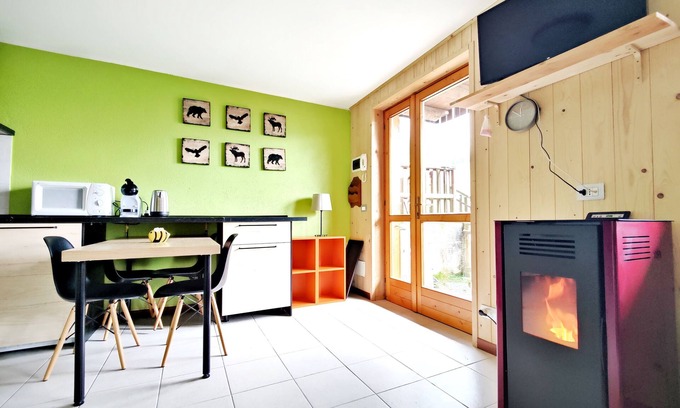 Lizzola Apartment | *Mountain View* - Il Sole tutto l'Anno