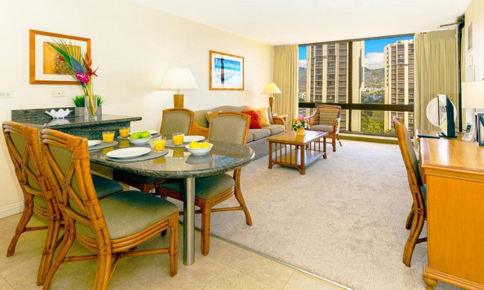 Waikiki Apartment | Mountain Views & Steps to Beach - Free Parking!