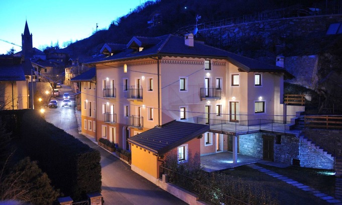 Chambave Villa | Mountain villa for families/groups (4-16 guests)