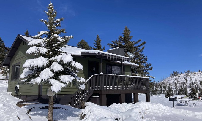 Greer Cabin | Mountain Vista Summar