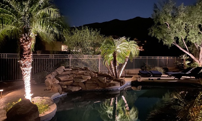 Foothills House | Mountainous Dessert Oasis