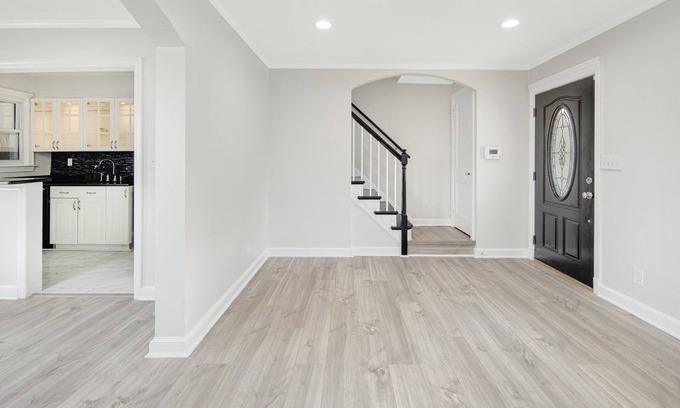 Fairlawn House | Move-In-Ready | Pet-Friendly | 2B2B + Attached 2-Car Garage + Finished Basement|