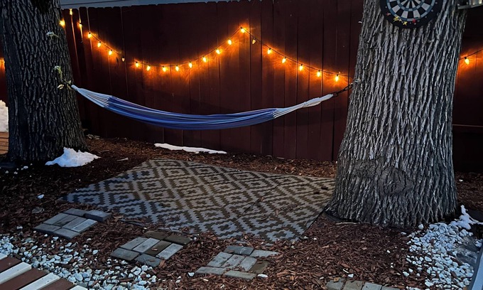 Berthoud House | Movie Theater + Game Nights + Volleyball Court + Firepit