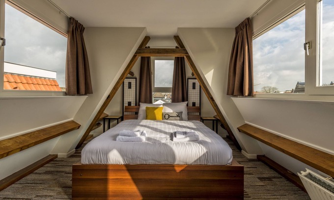 Jordaan Hotel | Mr. Jordaan