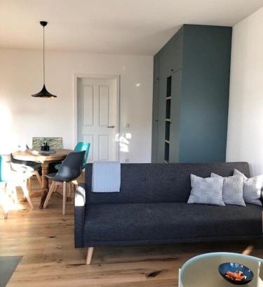 Harleshausen Apartment | MSF Apartment Green Wolf