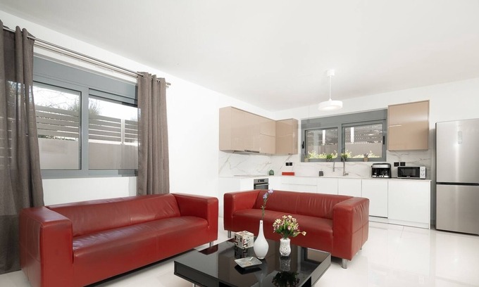 Porto Rafti Apartment | MTC-AN Apartment by the sea and Airport