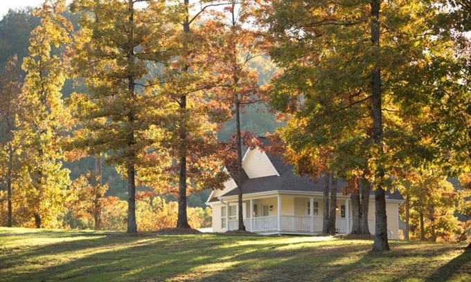 Mena Cabin | Mtn Cabin Lake Hot Tub | Kayak | Fish | AtvTrls