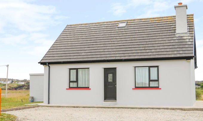 Letterkenny Cottage | MULLAGHDERG BANKS, pet friendly in Kincasslagh, County Donegal