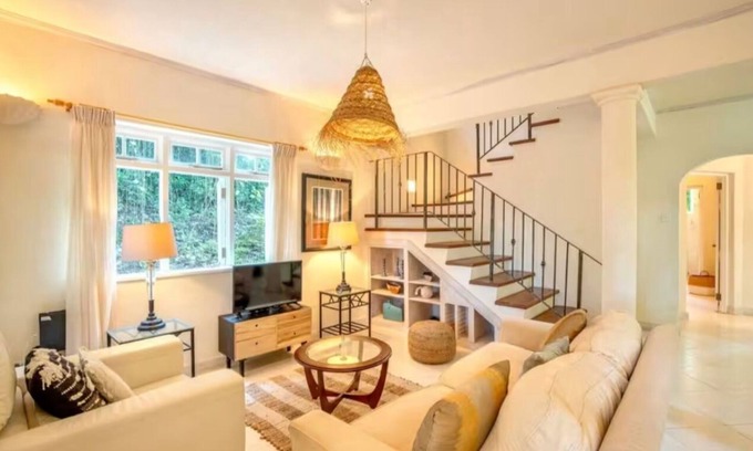 Mullins House | Mullins Luxury Townhouse