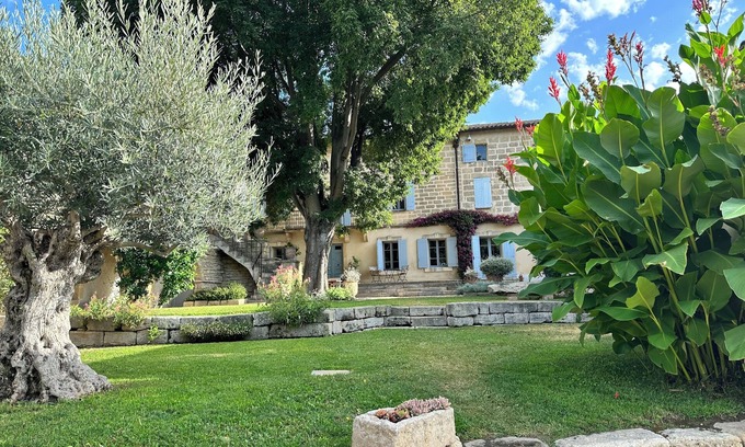 Aubais House | Multi family paradise in friendly village with all amenities near Montpellier