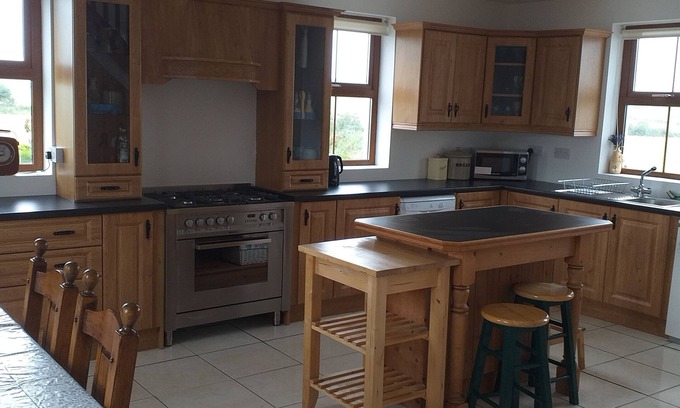 Ballyduff Cottage | Murphy's Irish Farmhouse Near Ballybunion