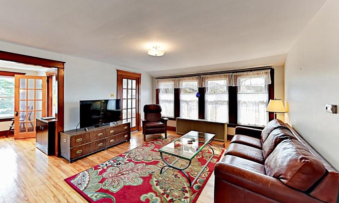 Bayville House | Murray Hill Waterside