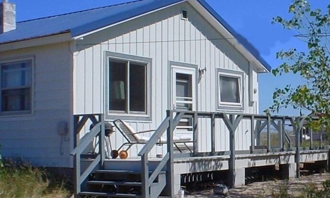 Grand Marais Cottage | Music makers' cottage