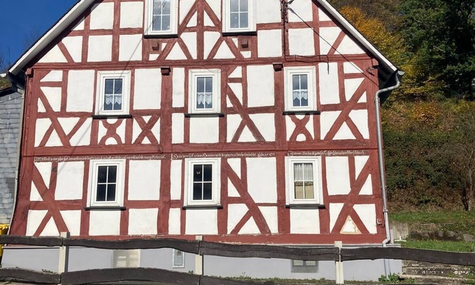 Bernshausen House | Musikhaus Bernshausen