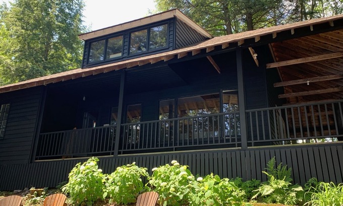 Bala Cottage | Muskoka Waterfront Retreat