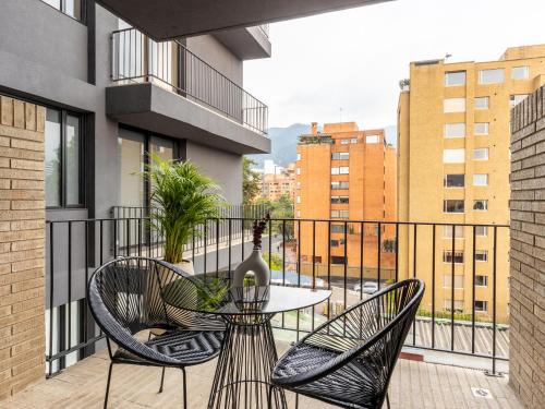 Zona Rosa Apartment | Muttuo by Wynwood House