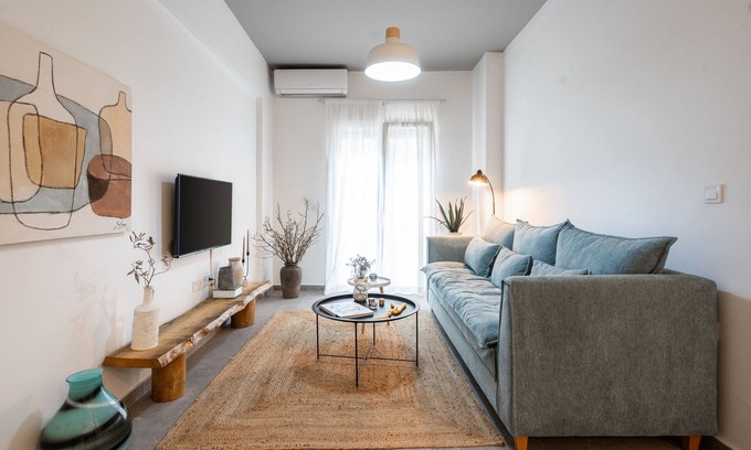 Petralona Apartment | My Happy Greek Home