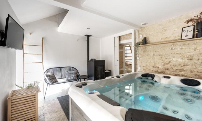 Chateauroux House | My Home Prestige/SPA Privatif