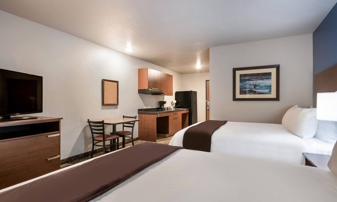 Grant Creek Hotel | My Place Hotel - Missoula, MT