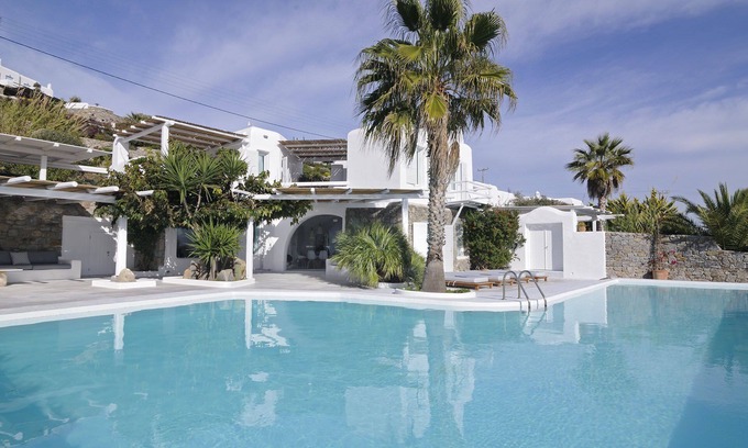 Agios Ioannis Villa | My Rental Homes - Villa Andy 80mt from the sea front with private pool