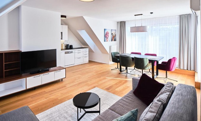 Favoriten Apartment | MyFavorit Apartments - Spacious Apartments next to Puplic Transport U1 direct connection to Citycenter