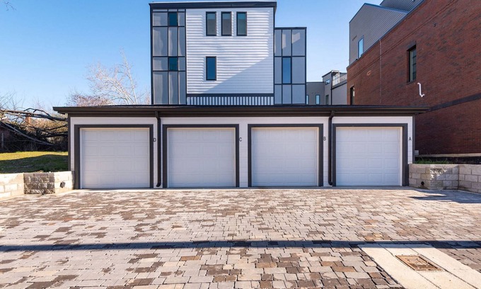 East Nashville Condo | Myrtle One ~ This is a combined listing made of two adjoining 4BR/4BA Condos with adjoining rooftops