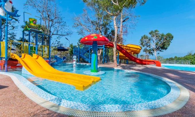 Pantai Tengah Resort | MyRus Resort Langkawi