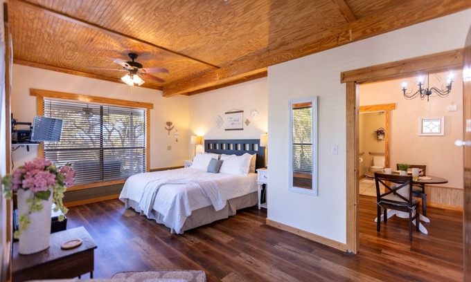 Wimberley House | Mystic Hill Suites
