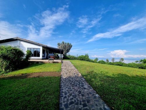 Gitesi Other | Mzinga Retreat