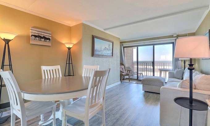 Nags Head Condo | Nags Head oceanfront end‑unit: balcony & sunrise views