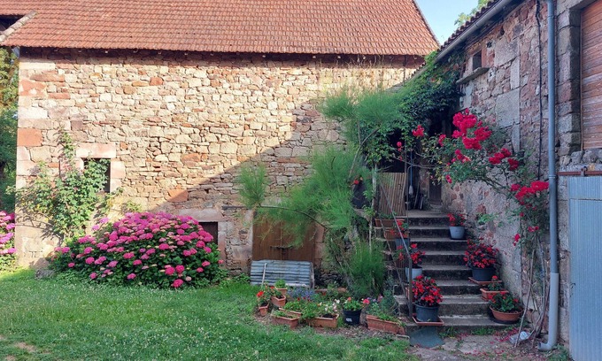 Najac Cottage | NAJAC GITE PLAINE CAMP CALM PANORAMIC VIEW REG TOURISTIQ 4 PER RANDO