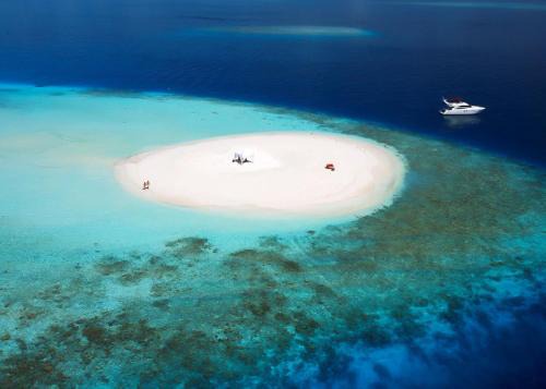 Ukulhas House | Nala Veli Villa