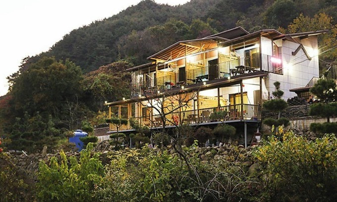 Namwon House | Namwon Kids Pool Villa Woorine Pension