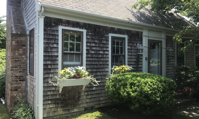 West of Town House | Nantucket - edge of town